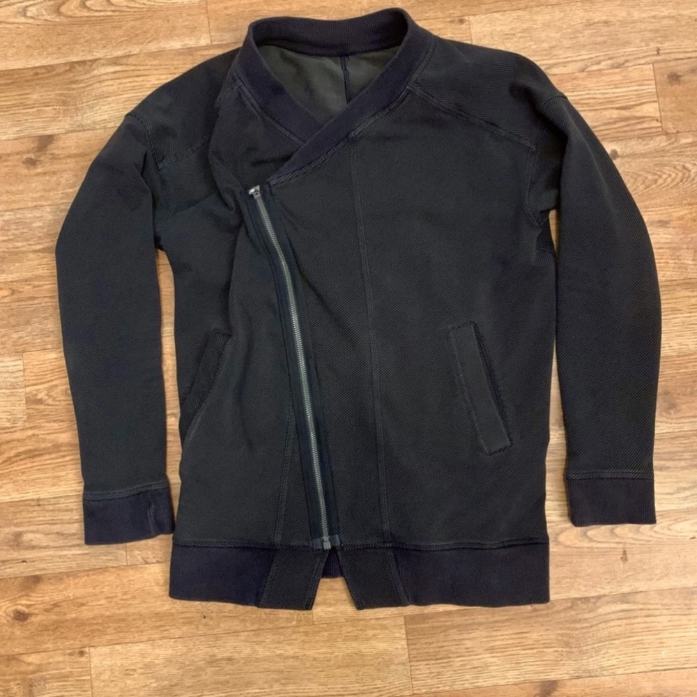 Lululemon jacket